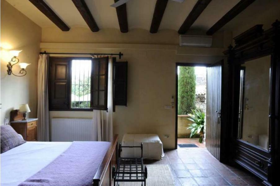 Hostal La Riera Torroella De Montgri Luaran gambar