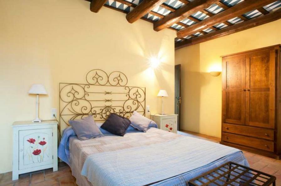 Hostal La Riera Torroella De Montgri Luaran gambar